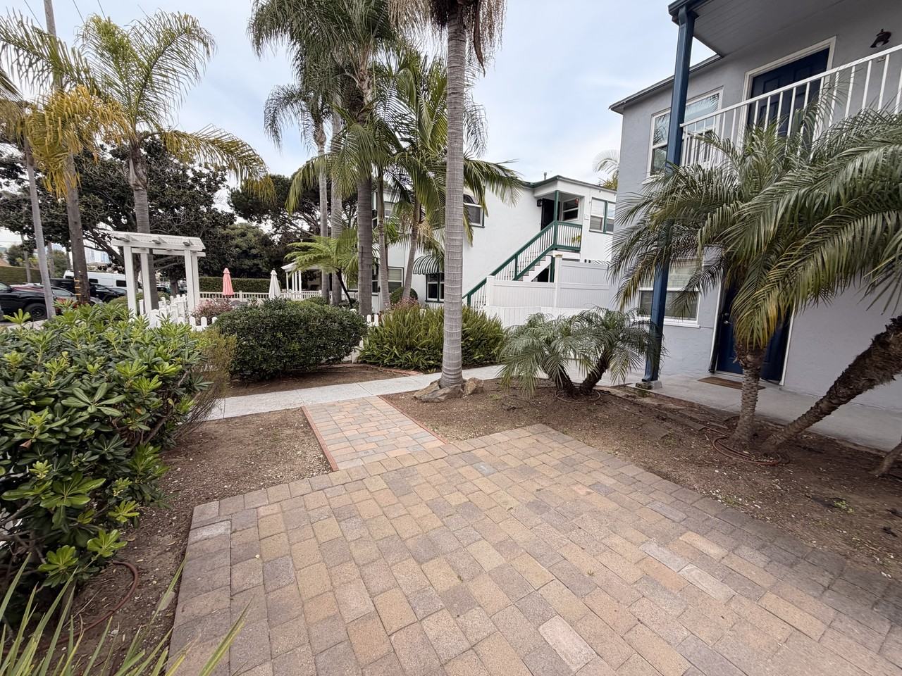 161 D Avenue - Photo 2 of 40