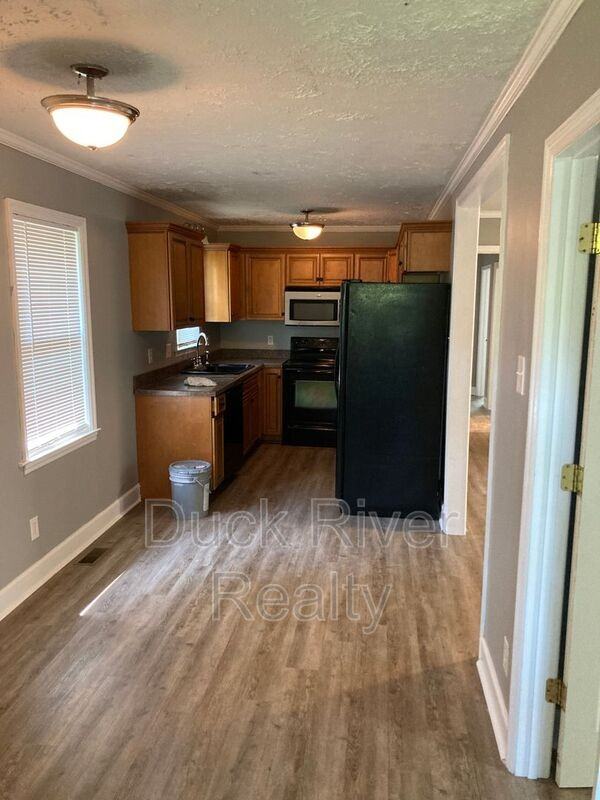 206 Lee Dr - Photo 4 of 14