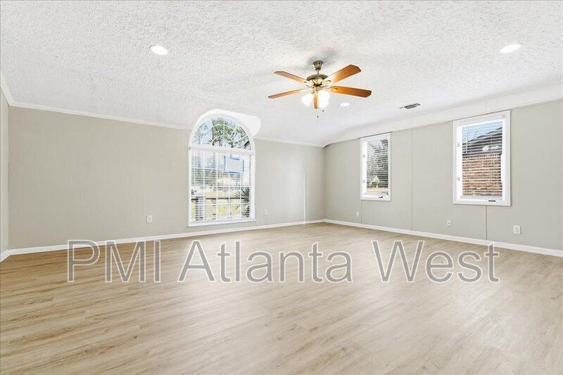 4203 Hapsburg Ct - Photo 2 of 19