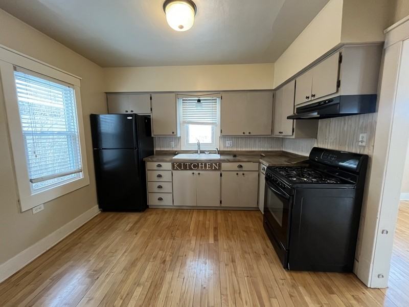 713 N 5th St - Photo 3 of 18