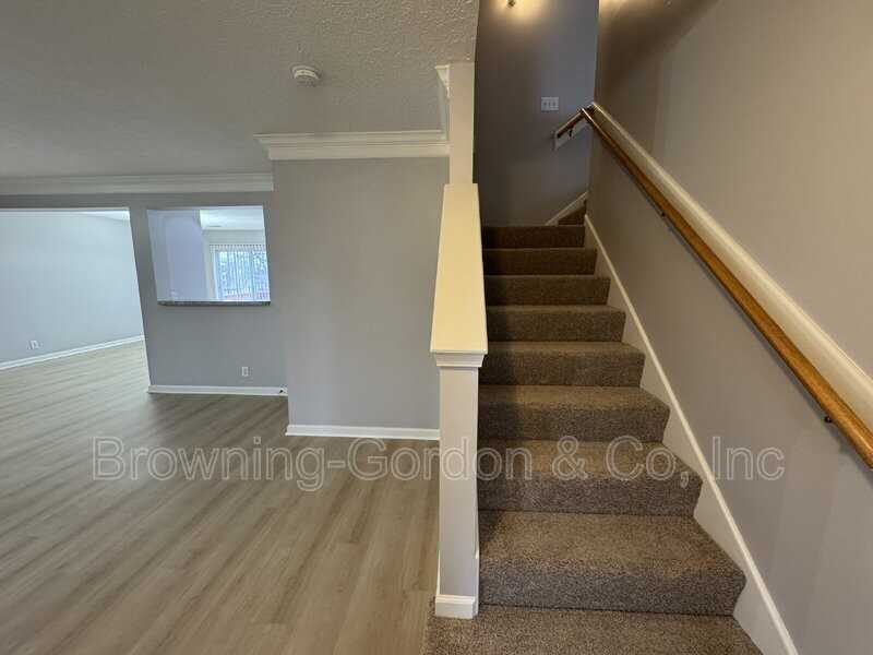 2757 Welshcrest Dr - Photo 3 of 24