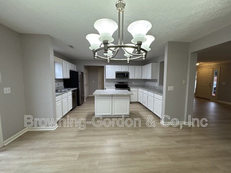 2757 Welshcrest Dr - Photo 7 of 24