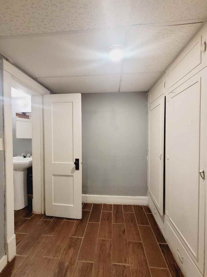 710 W 1st St - Photo 7 of 10