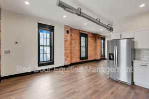 featured image of 530 N Columbus St