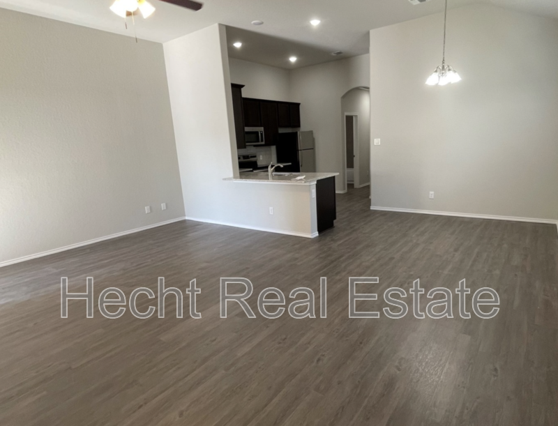 9212 Groff Lndg - Photo 3 of 17