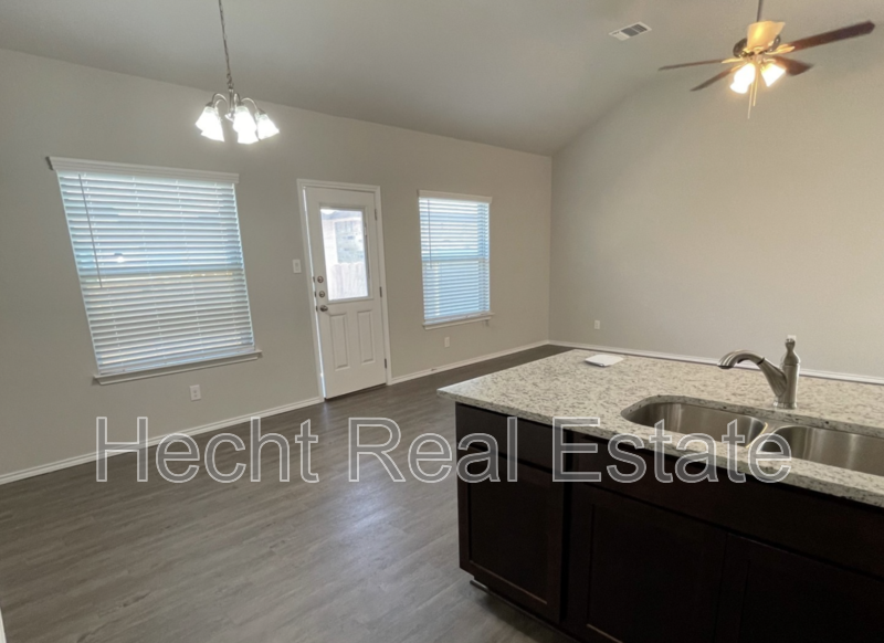 9212 Groff Lndg - Photo 7 of 17