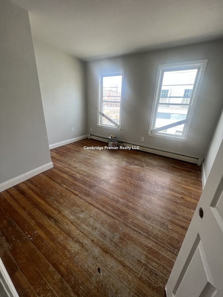 Fayette St - Photo 4 of 8