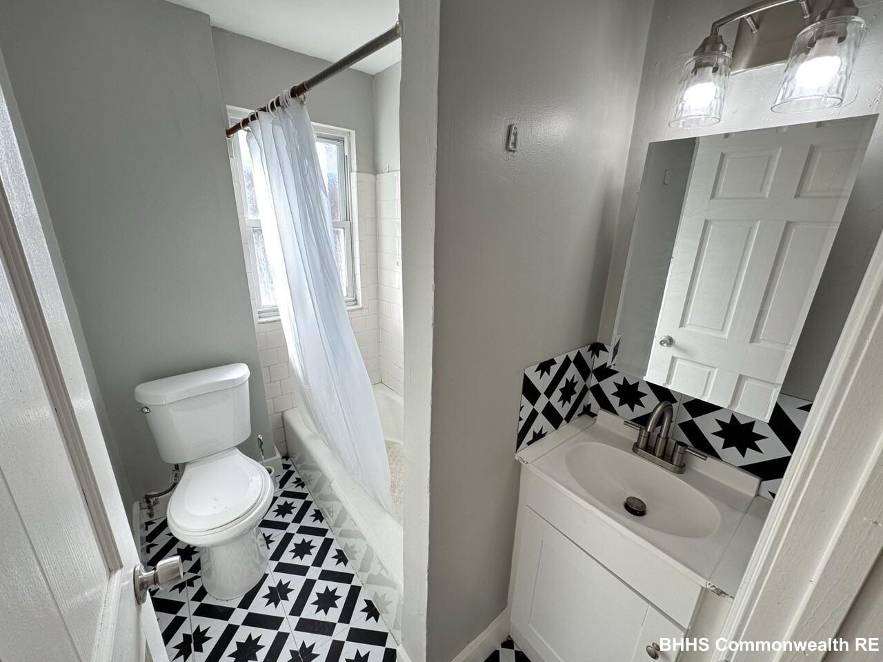 1496 Commonwealth Ave #4 - Photo 5 of 21