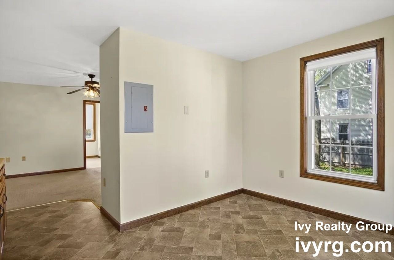 45 Nashua St #3 - Photo 4 of 9