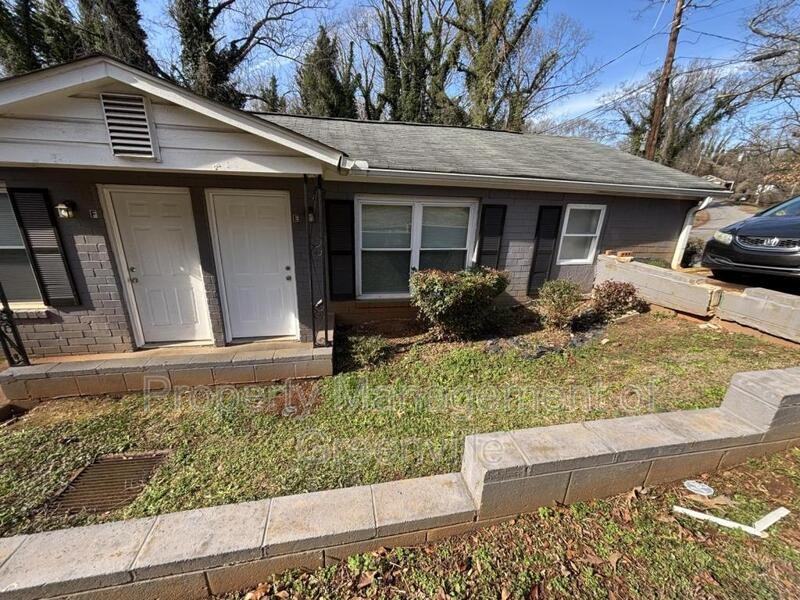 326 Loop St #E - Photo 2 of 15