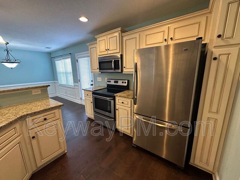 5023 Trickling Creek Dr - Photo 7 of 18