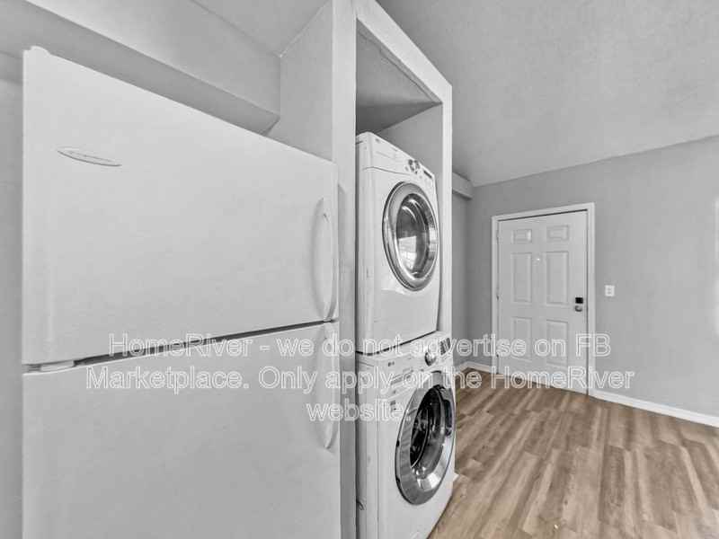 11561 Se 57th Ct - Photo 6 of 21