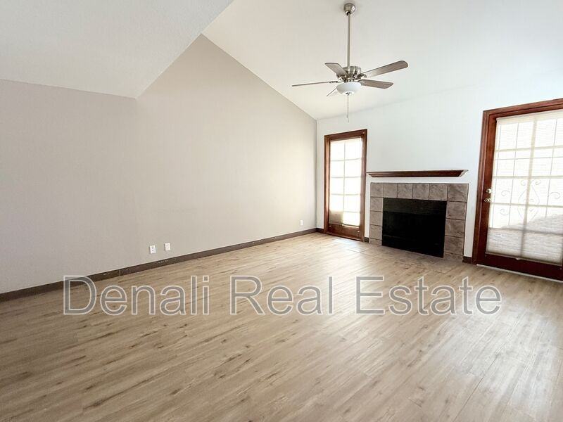 1222 W Baseline Rd #164 - Photo 4 of 21