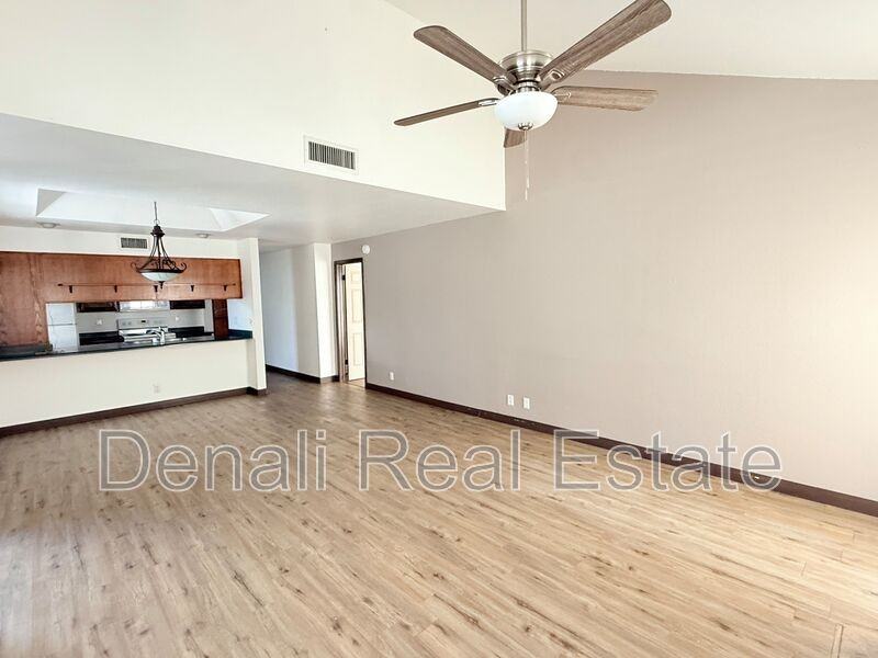 1222 W Baseline Rd #164 - Photo 6 of 21