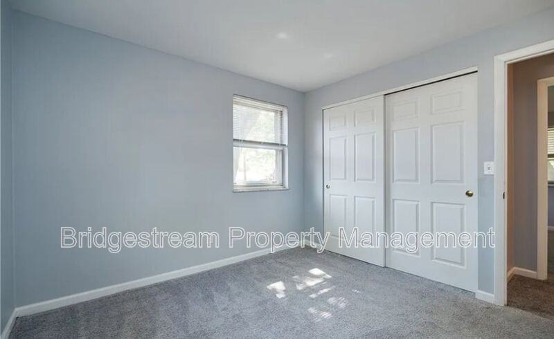 7712 Redbank Ln - Photo 7 of 9