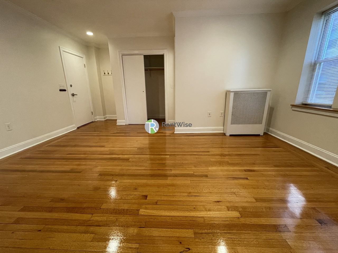 96 Washington St #12A - Photo 3 of 15