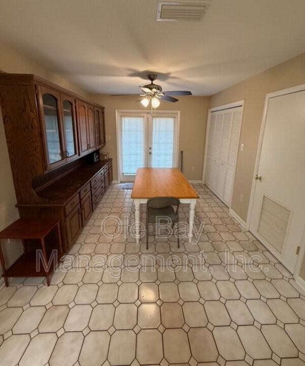 22067 Stoddard St - Photo 2 of 8