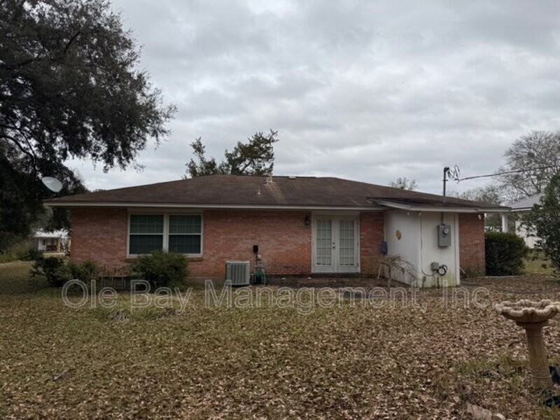 22067 Stoddard St - Photo 7 of 8