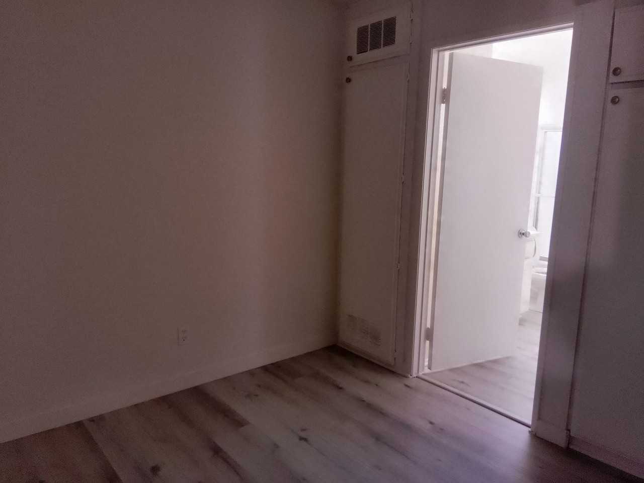 c5554 - Photo 5 of 15