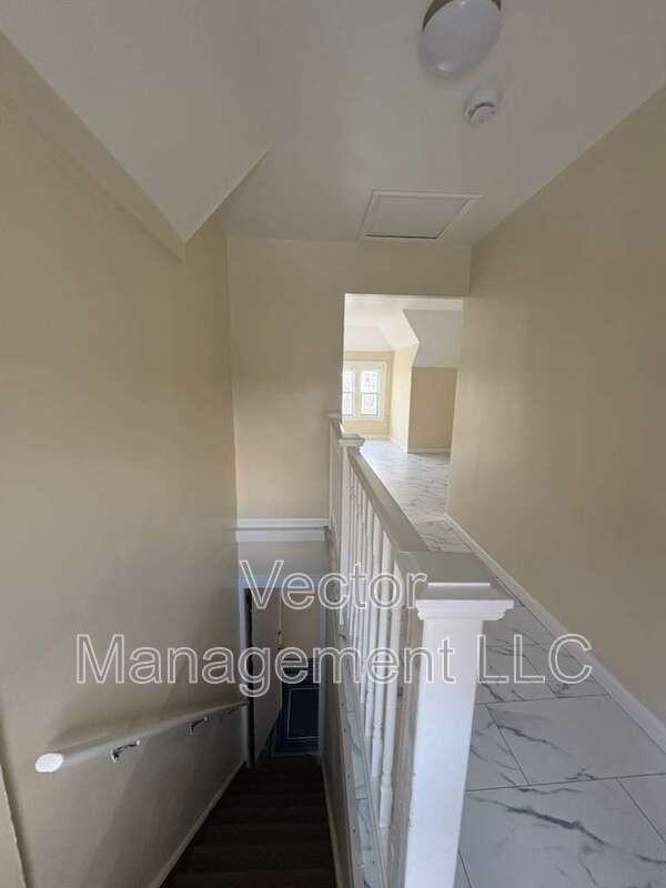 1400 Ella T Grasso Blvd - Photo 4 of 9