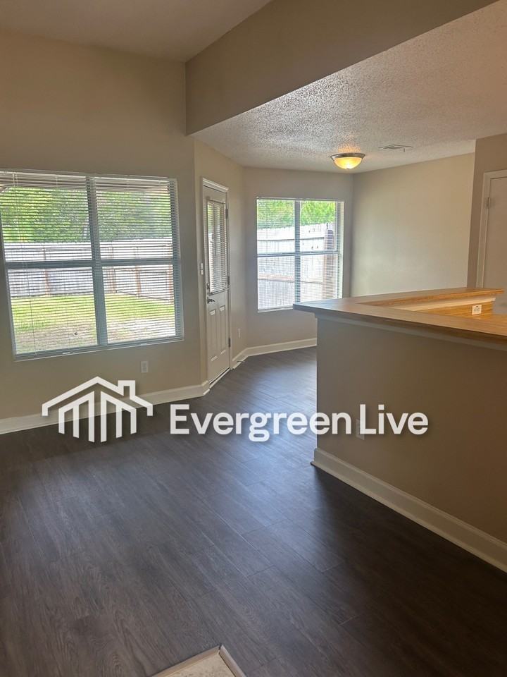 30 Callan Ct - Photo 2 of 21