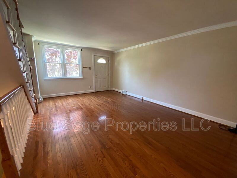 227 Pine St - Photo 6 of 31