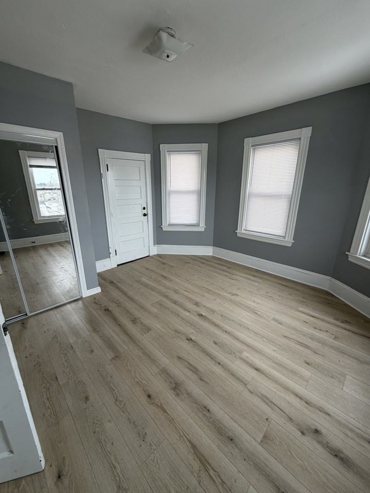 58 Richmond St #3 - Photo 7 of 8