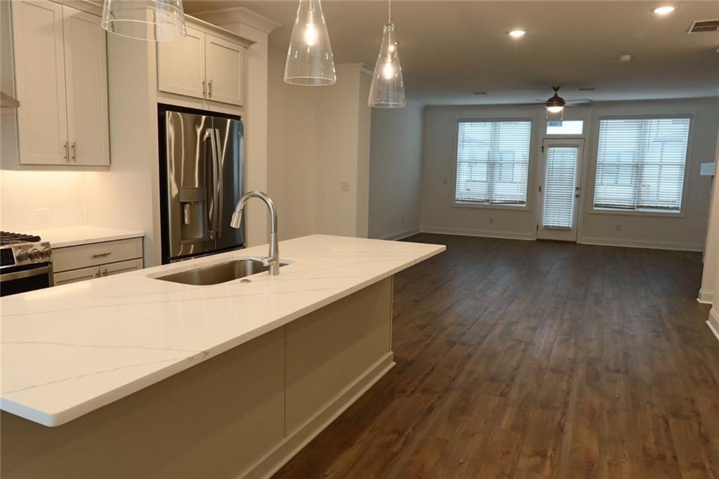 5430 Howington Ct - Photo 7 of 24