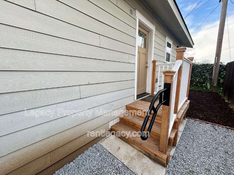 10753 Oakton Way - Photo 3 of 13