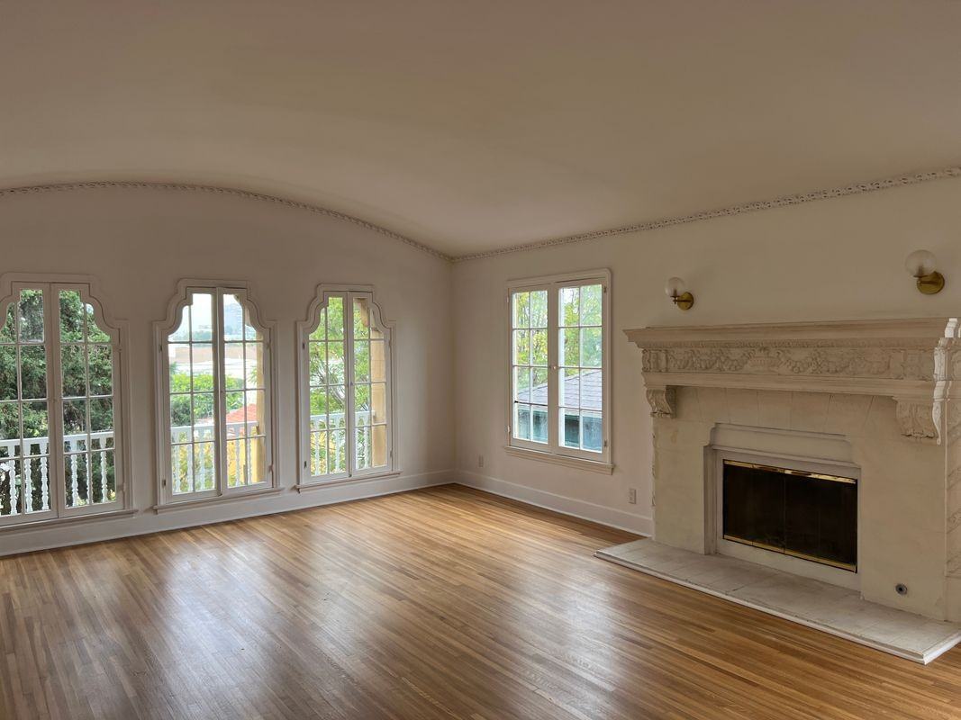 926 S Curson Ave - Photo 3 of 34