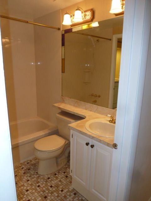 1218A Crosshill Ct - Photo 2 of 9