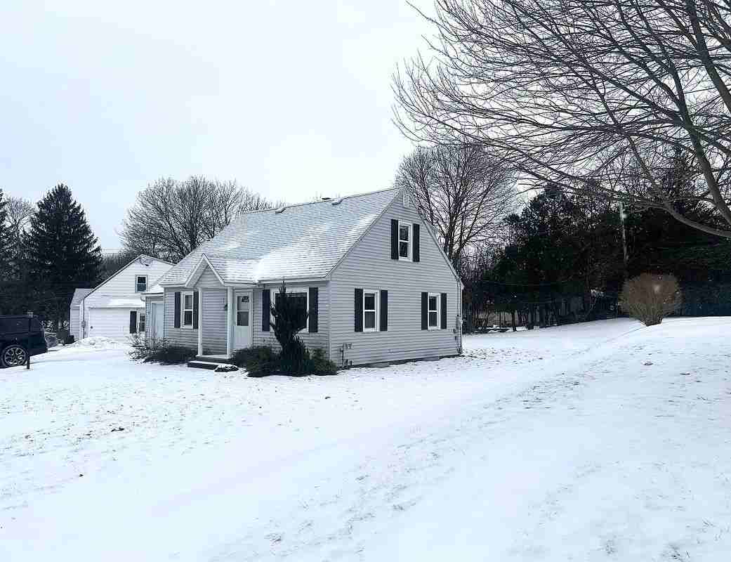 3 Wills Dr - Photo 2 of 46
