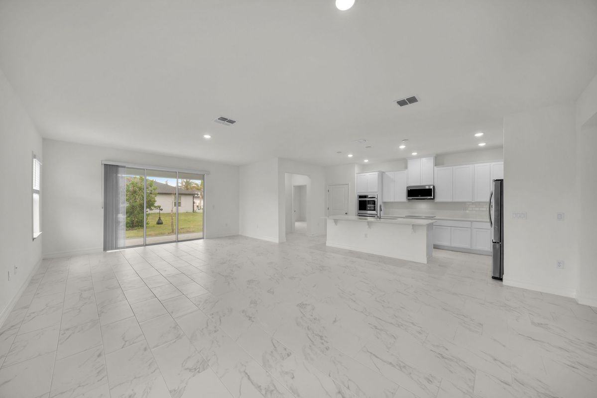 1145 Nw 27th Ct ##1 - Photo 3 of 17