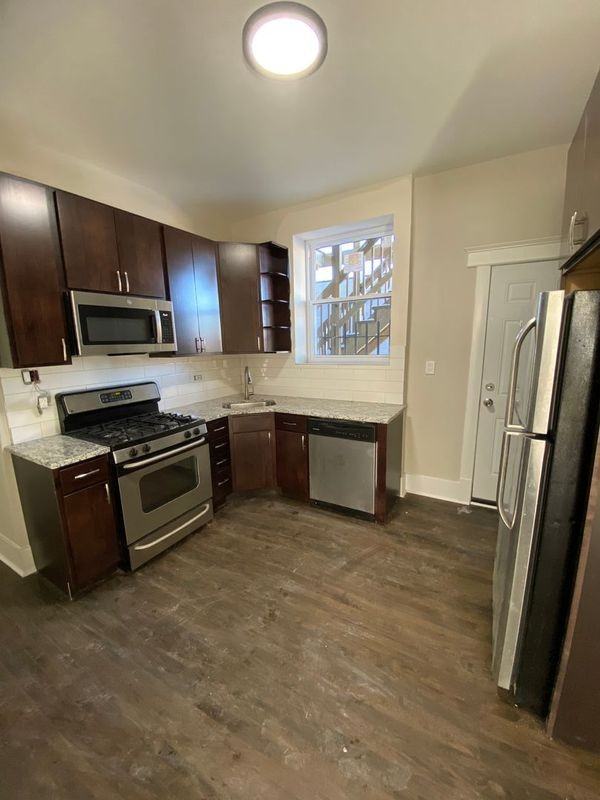 3614 W 26th St - Photo 4 of 6