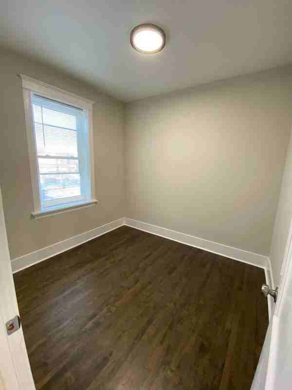 3614 W 26th St - Photo 5 of 6