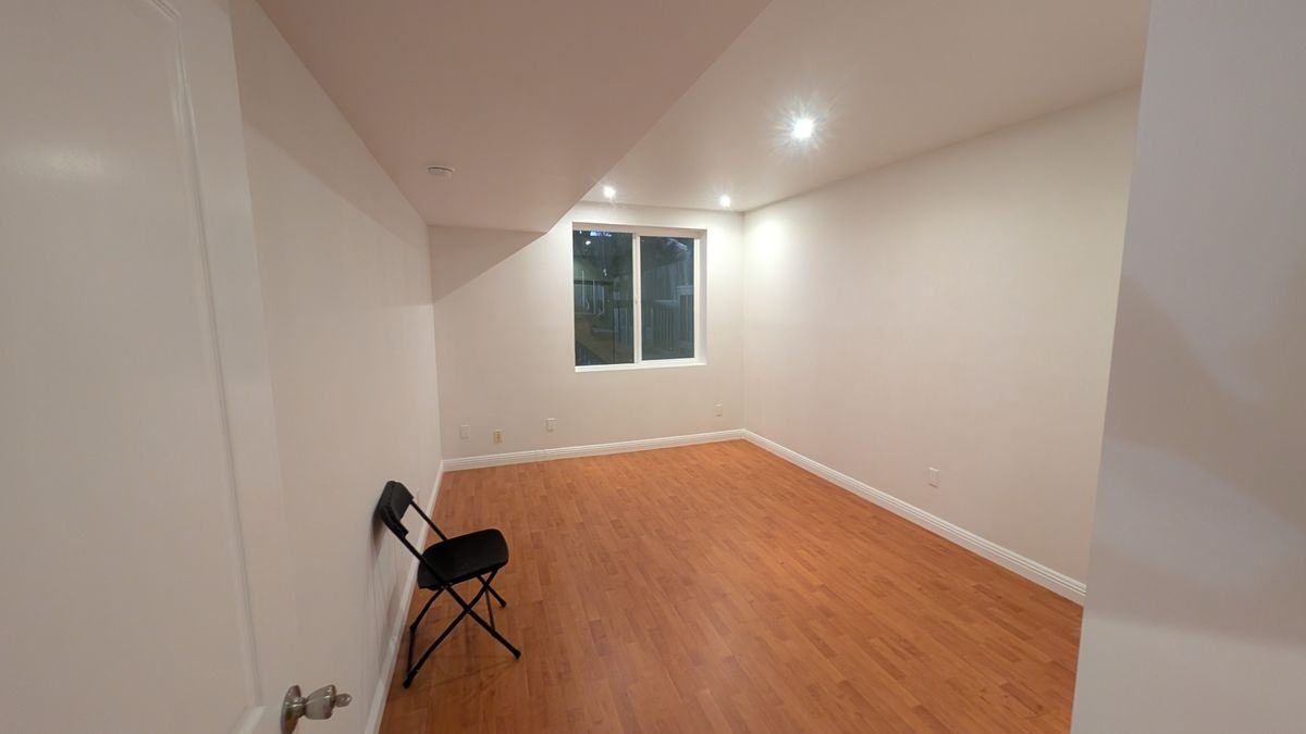 255 Ramsell St - Photo 3 of 10