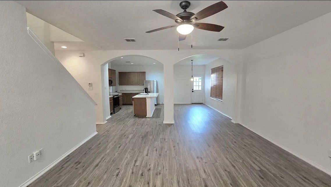 5435 Avery Ln - Photo 5 of 31