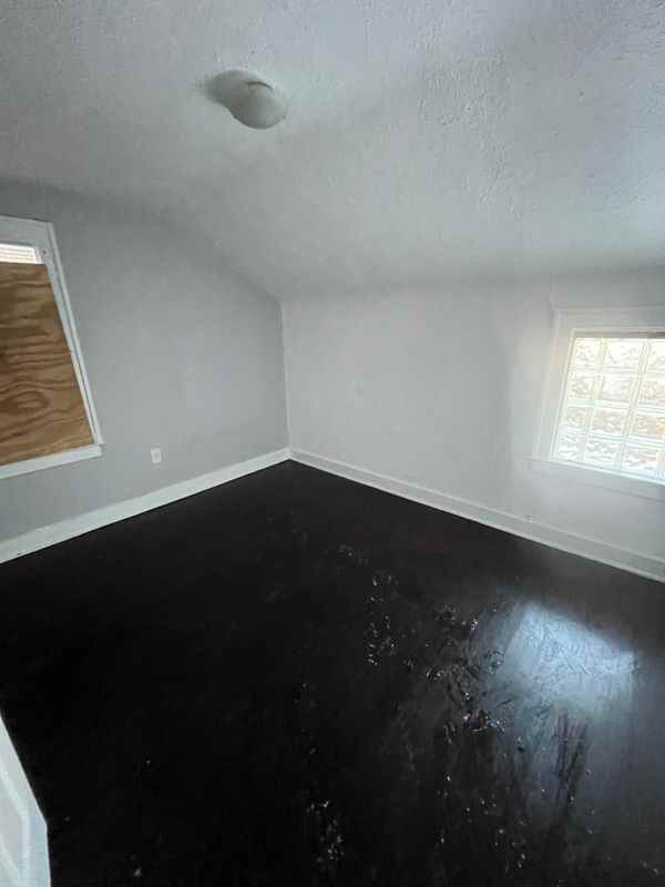 5520 Haverhill St - Photo 5 of 12