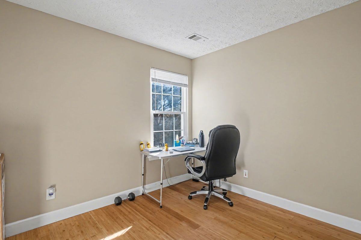 151 Ilex Dr - Photo 4 of 47