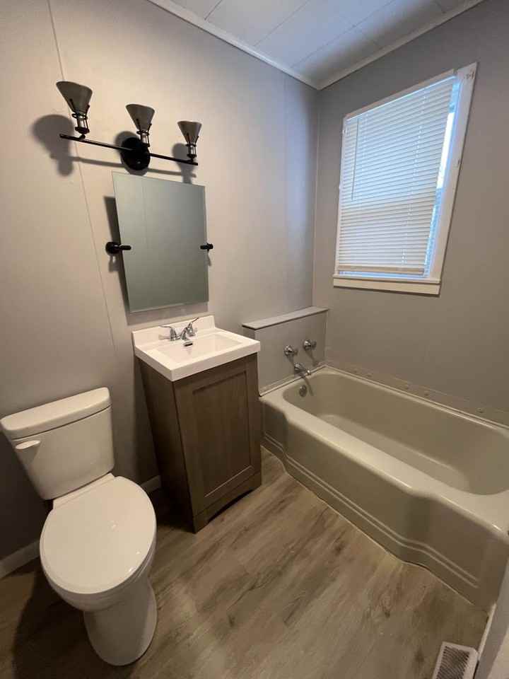 924 N Stevens St - Photo 5 of 17