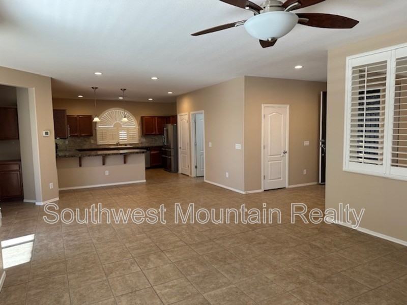 4245 E Ficus Way - Photo 4 of 50