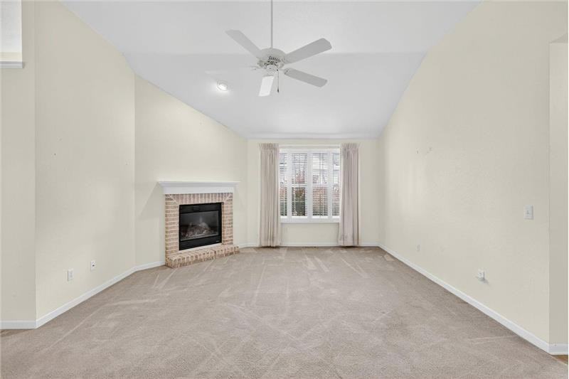 4522 Heathercove Pl - Photo 3 of 22