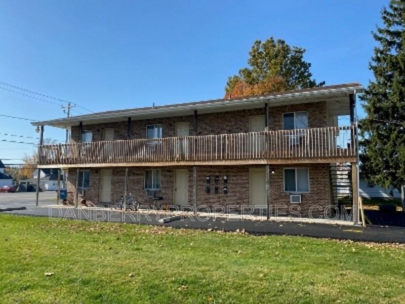 319 Frazer St - Photo 2 of 10