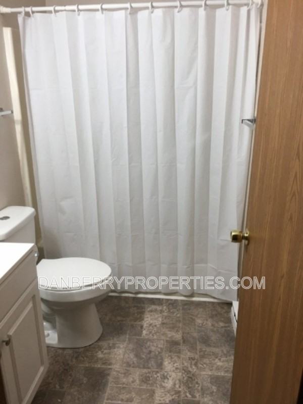 319 Frazer St - Photo 6 of 10