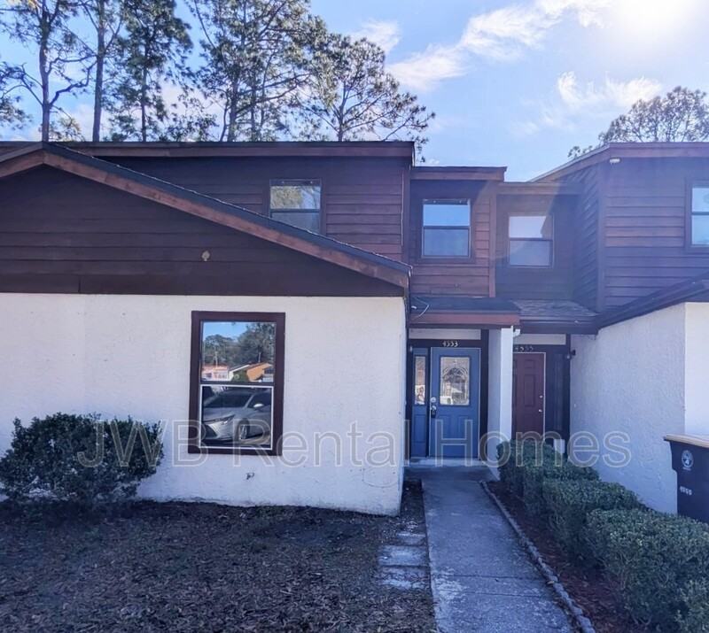 4553 Melissa Ct W - Photo 2 of 17