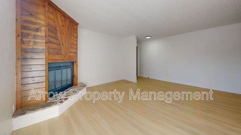 203 E Arbor Ave - Photo 2 of 12