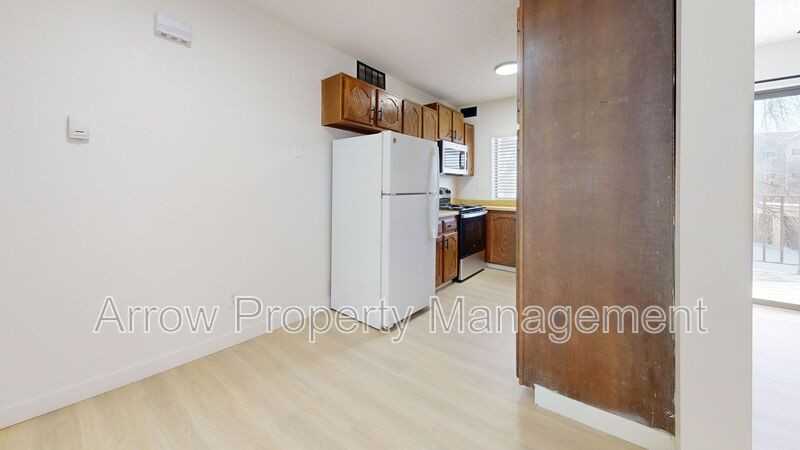 203 E Arbor Ave - Photo 4 of 12