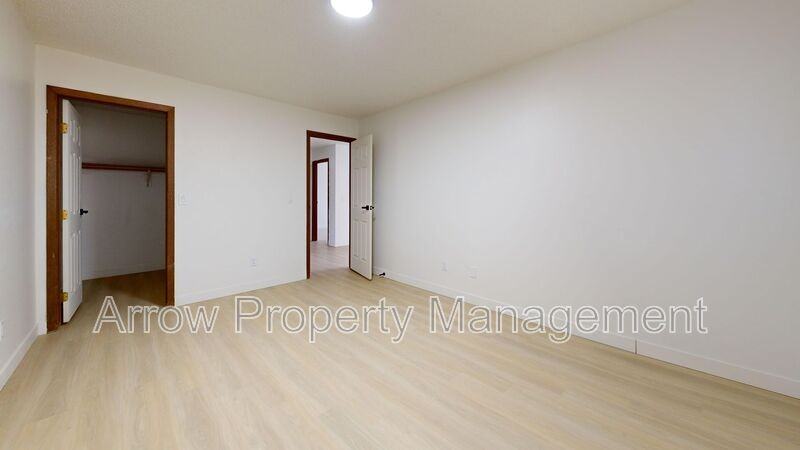 203 E Arbor Ave - Photo 7 of 12