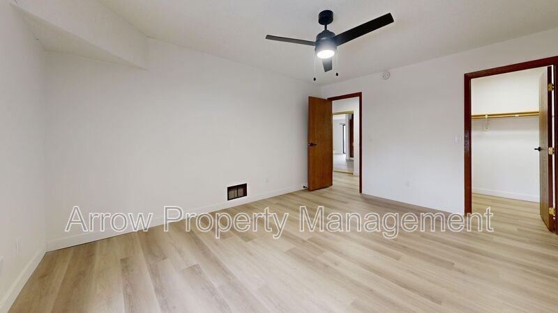 203 E Arbor Ave - Photo 6 of 9