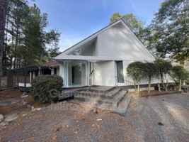 featured image of 475 Saint Andrews Dr